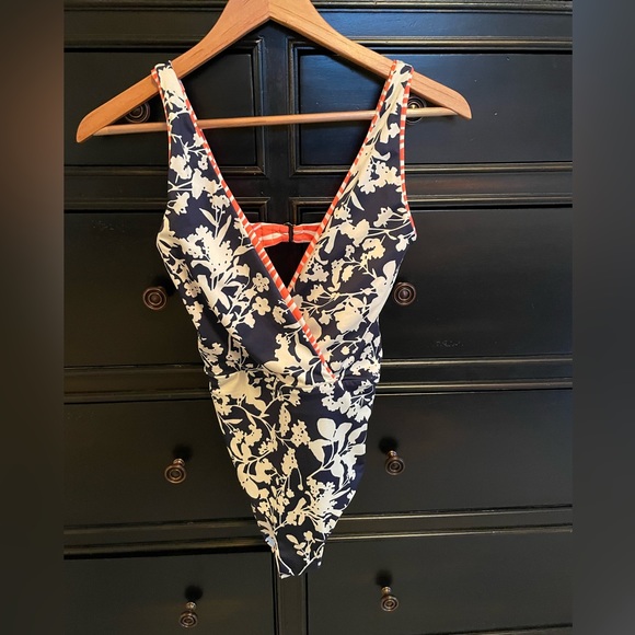 🧡Maaji Women's Standard Tangerine Baobab One Piece Plunge Signature Cut🧡 - Picture 3 of 5